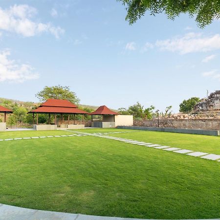 Sarasiruham Resort - Private Pool Villa In אודייפור מראה חיצוני תמונה