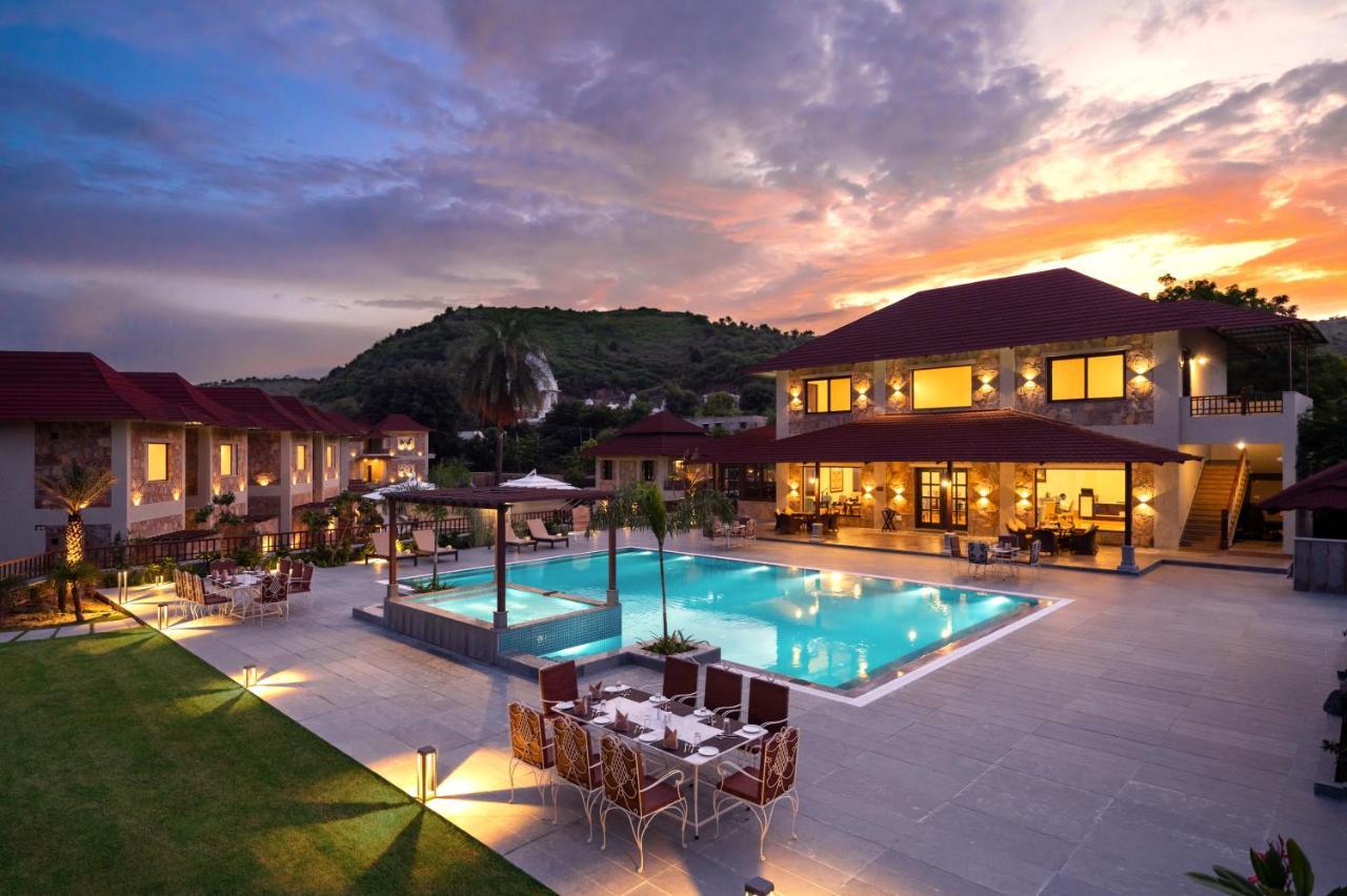 Sarasiruham Resort - Private Pool Villa In אודייפור מראה חיצוני תמונה