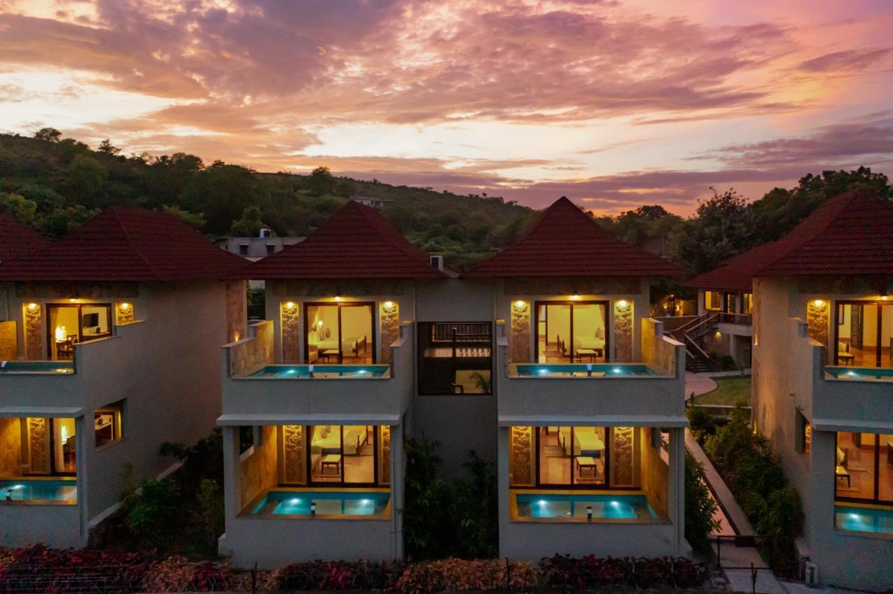 Sarasiruham Resort - Private Pool Villa In אודייפור מראה חיצוני תמונה