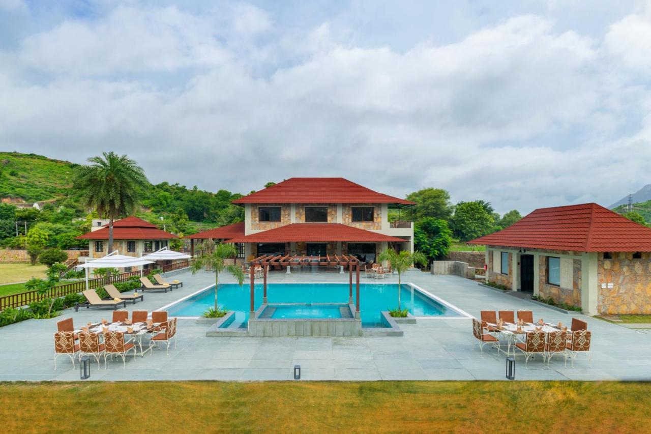 Sarasiruham Resort - Private Pool Villa In אודייפור מראה חיצוני תמונה