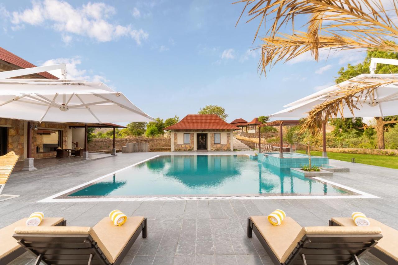 Sarasiruham Resort - Private Pool Villa In אודייפור מראה חיצוני תמונה